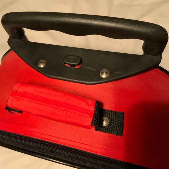 Rare Child’s Pokemon PIKACHU Round Rolling Soft Suitcase with Telescopic Handle - Picture 4 of 16